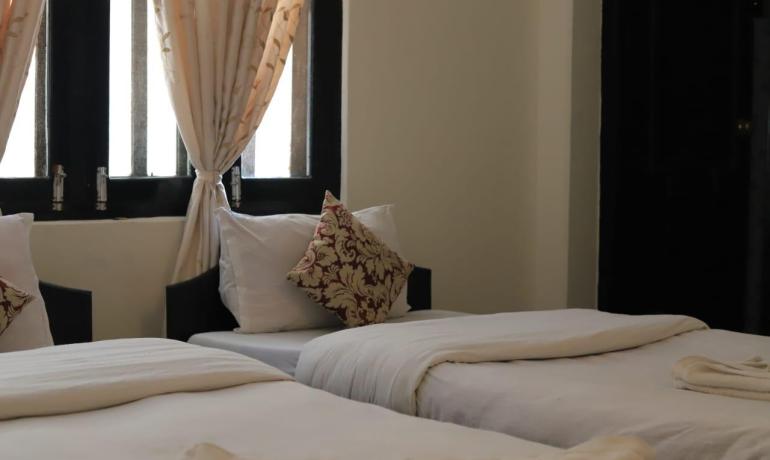 Standard Double Bed with Breakfast